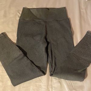 Aerie waffle texture sage green leggings